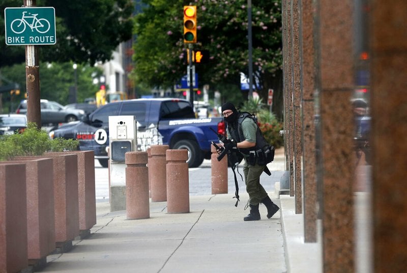 Man Shot In Gunfire Exchange Outside Dallas Courthouse Dies