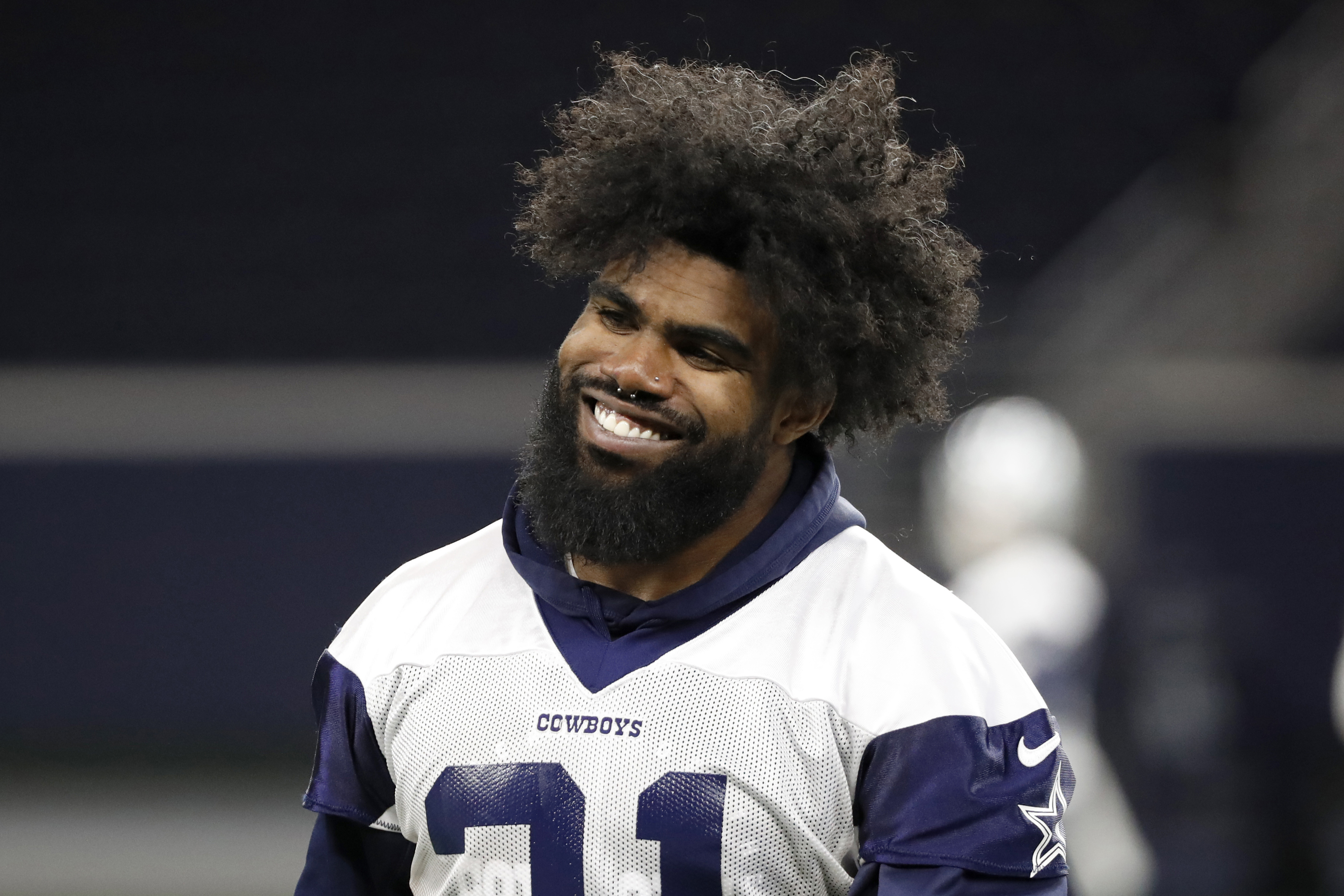 Dallas Cowboys' Ezekiel Elliott gets $90M contract extension