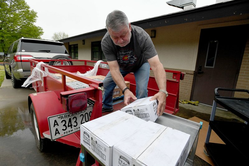 Benefits With Friends Jewels Of Giving Gala Boosts Food Bank