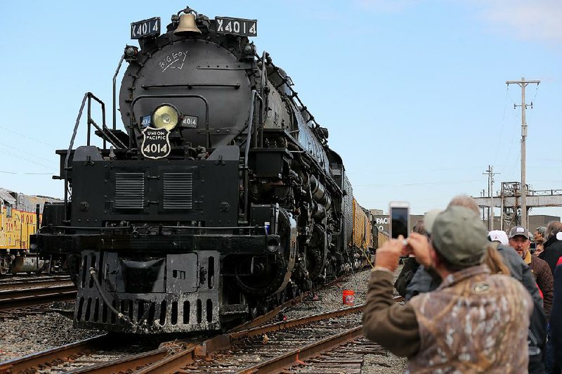 PHOTOS VIDEO Largest Operating Steam Locomotive In World Chugs In For 