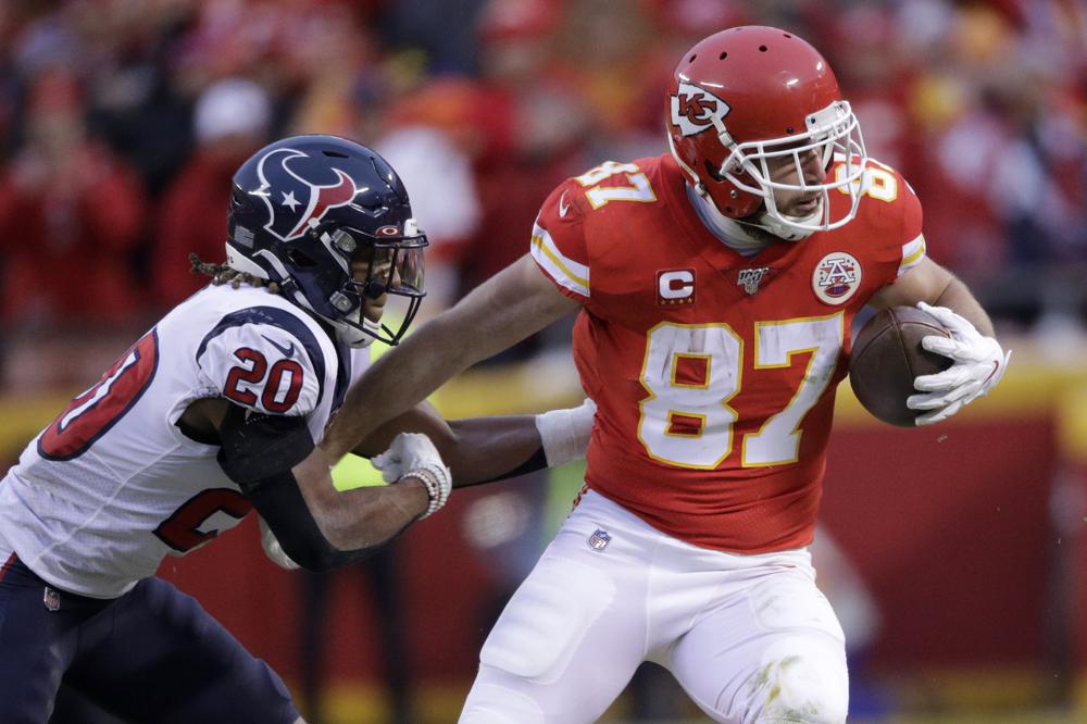 Tyreek Hill contract extension: Chiefs agree to three-year, $54