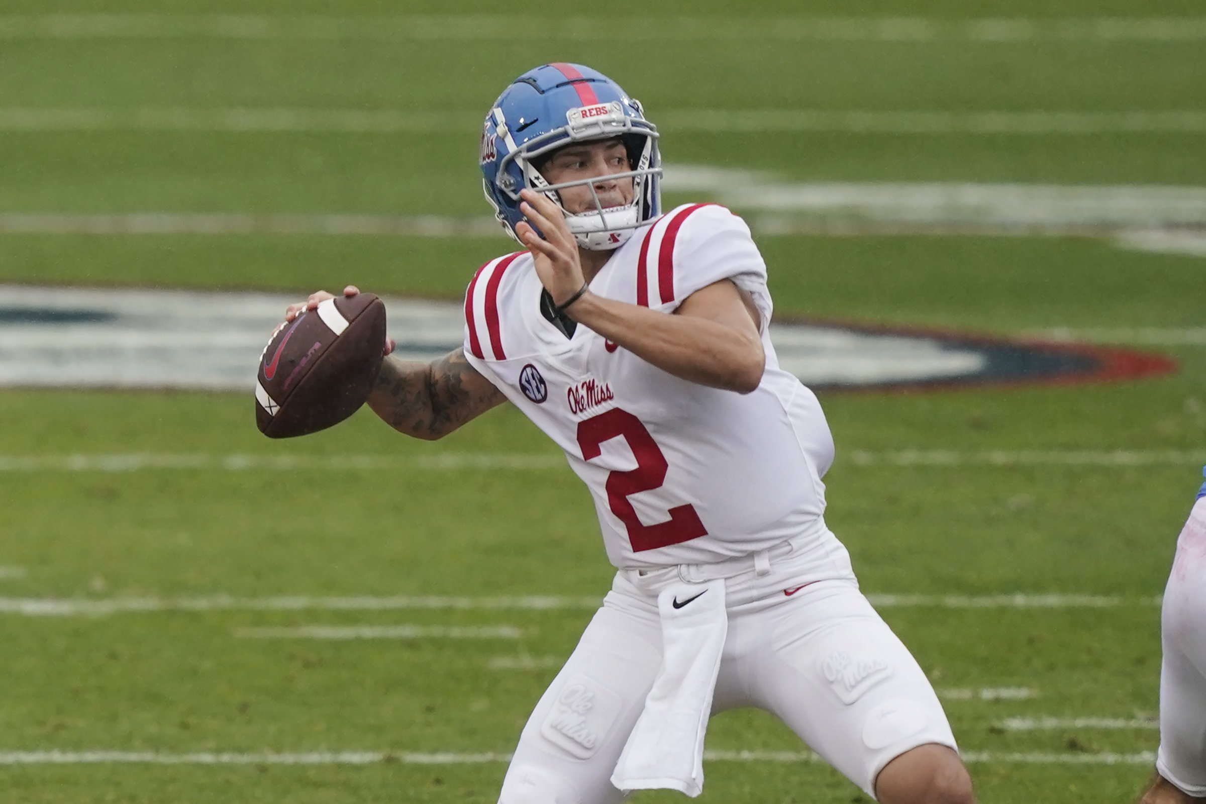 Can Feleipe Franks' legs carry him closer to backup quarterback job?