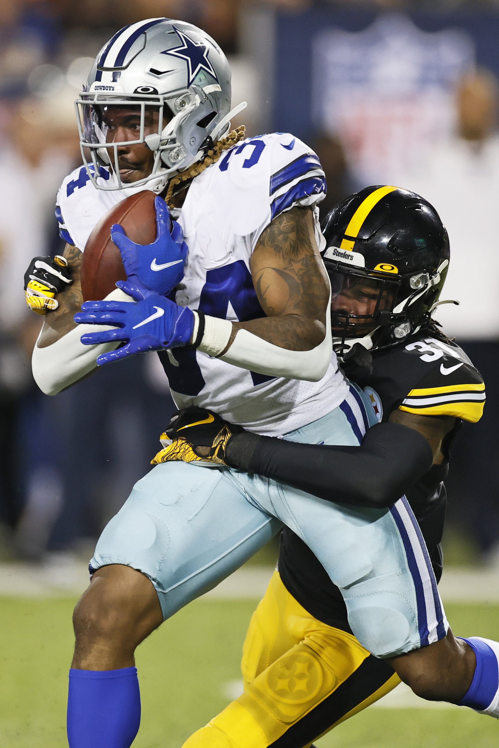 Dallas Cowboys running back Rico Dowdle (23) runs the ball during