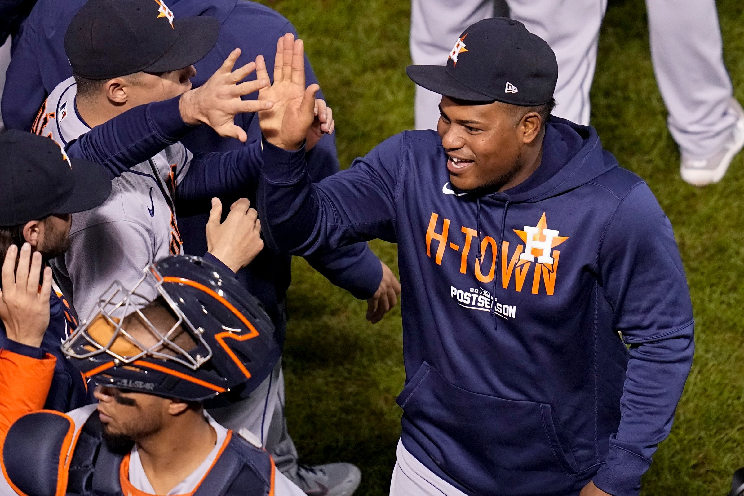 Astros starter Lance McCullers Jr. has season-ending surgery on