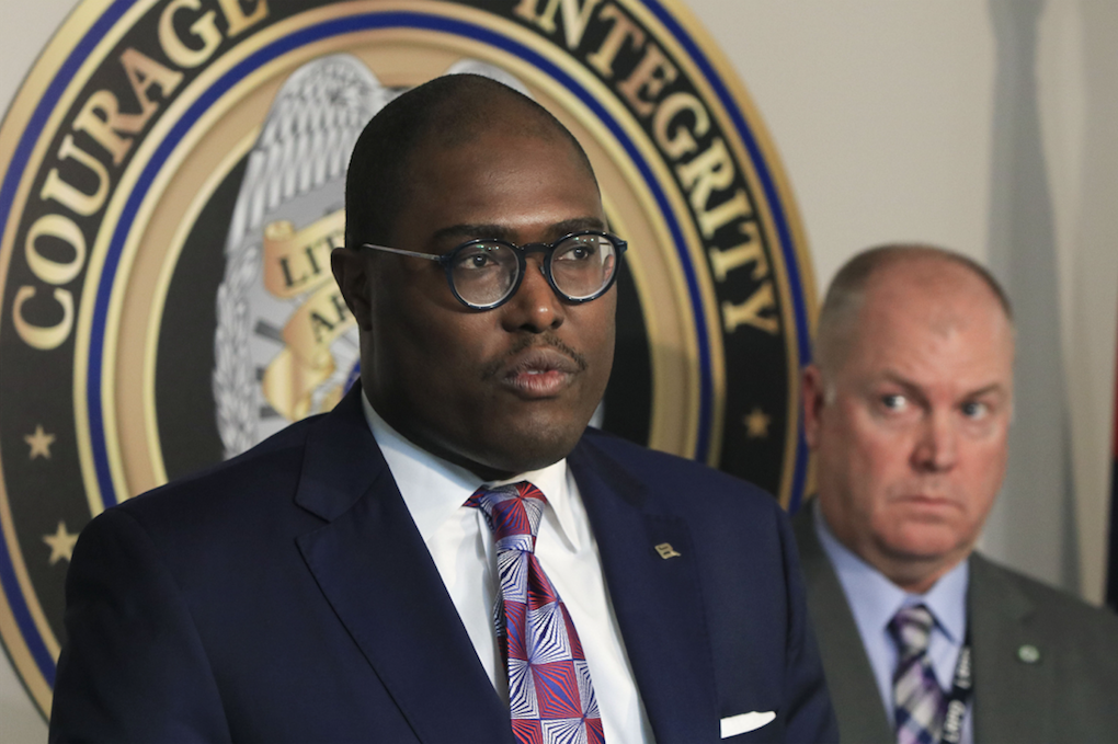 Scott explains to national TV audience about Little Rock's 3-pronged approach to crime - Vimarsana News