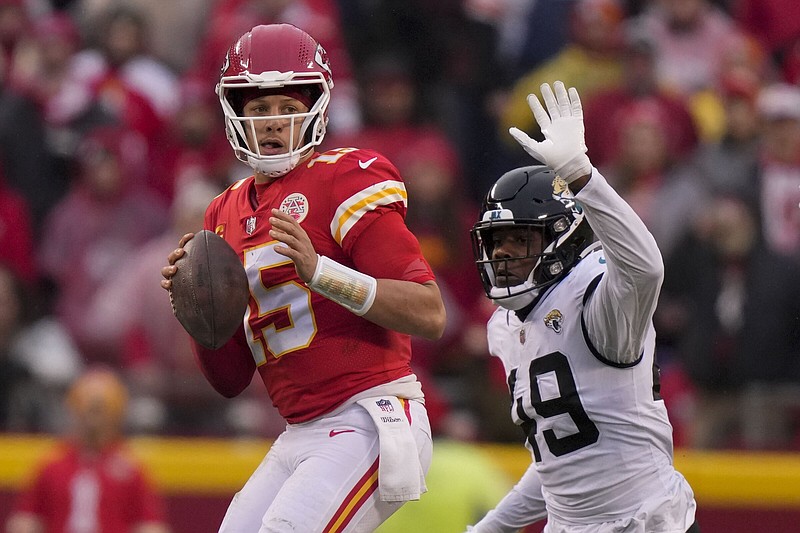 Mahomes, Kelce, overlooked players make Chiefs playoffs run