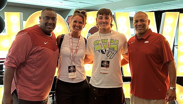 Shieldnight wanted on both sides of ball at Arkansas - Vimarsana News