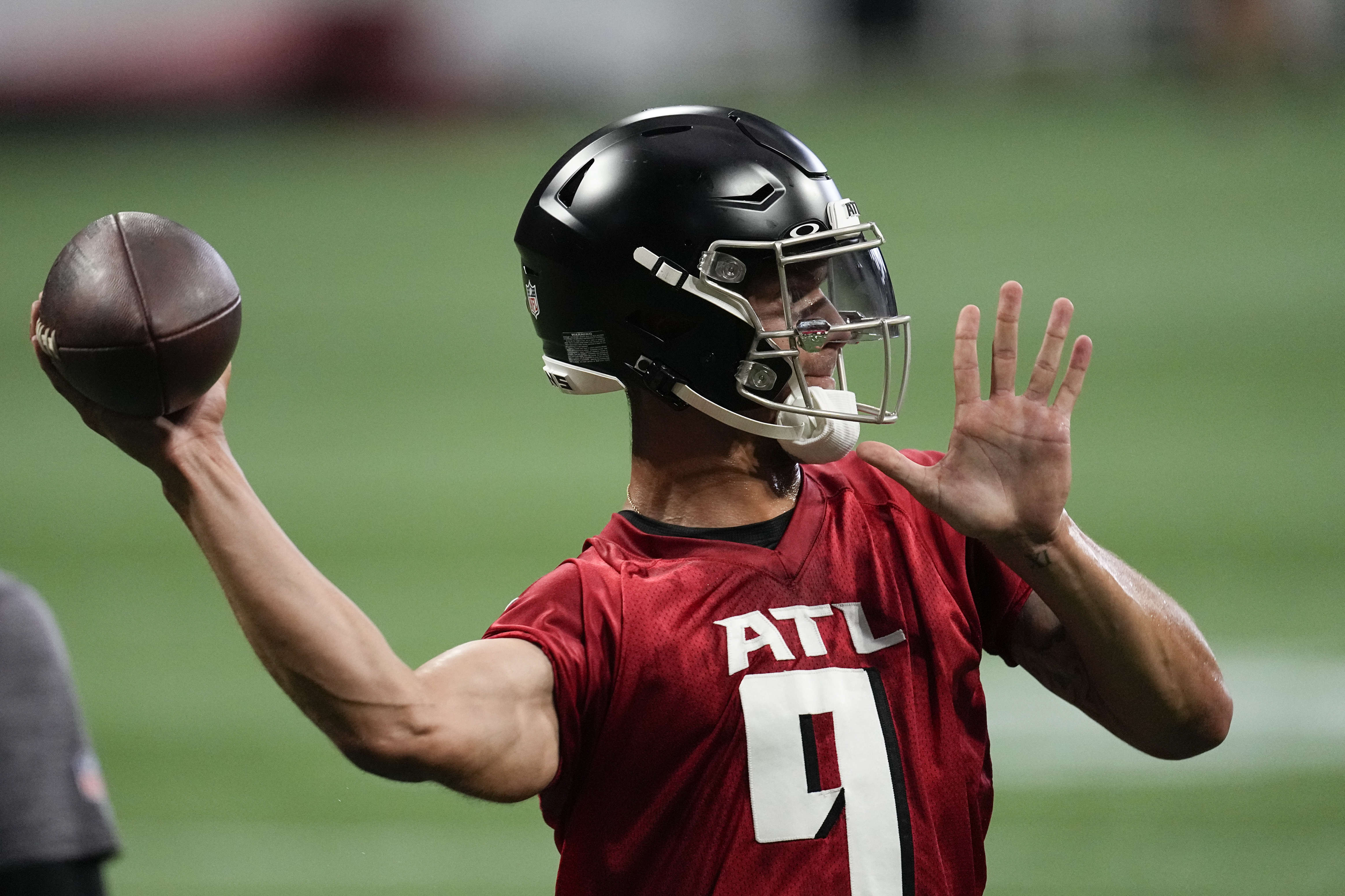 Kyle Pitts, Eddie Goldman among four Falcons not practicing during minicamp