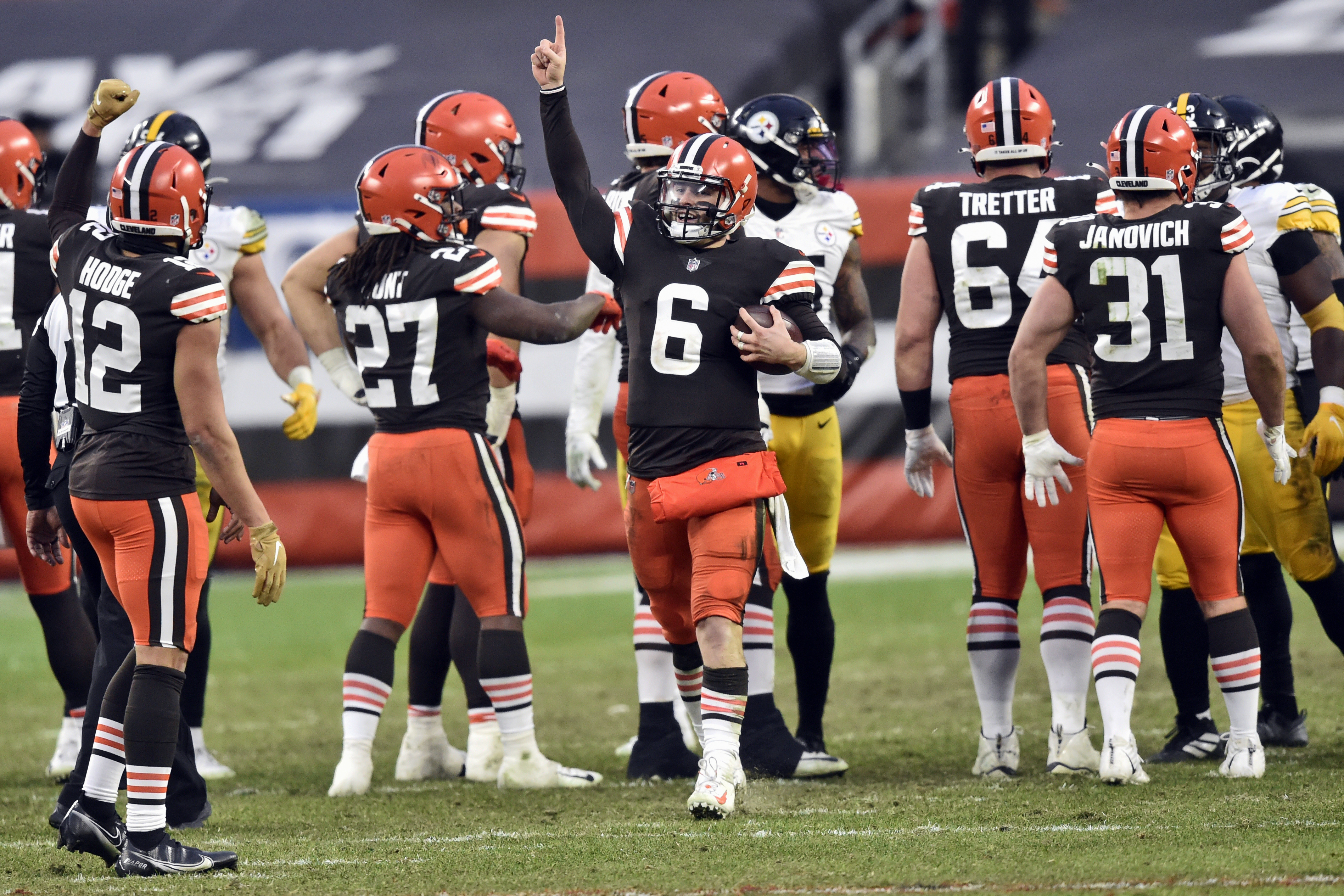 Myles Garrett, Denzel Ward, Jack Conklin leave Browns practice early