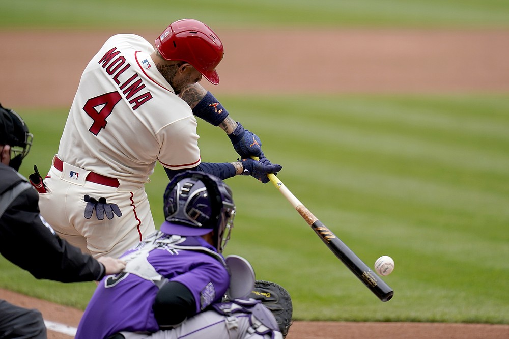 Yadier Molina improving, Cardinals bats hot