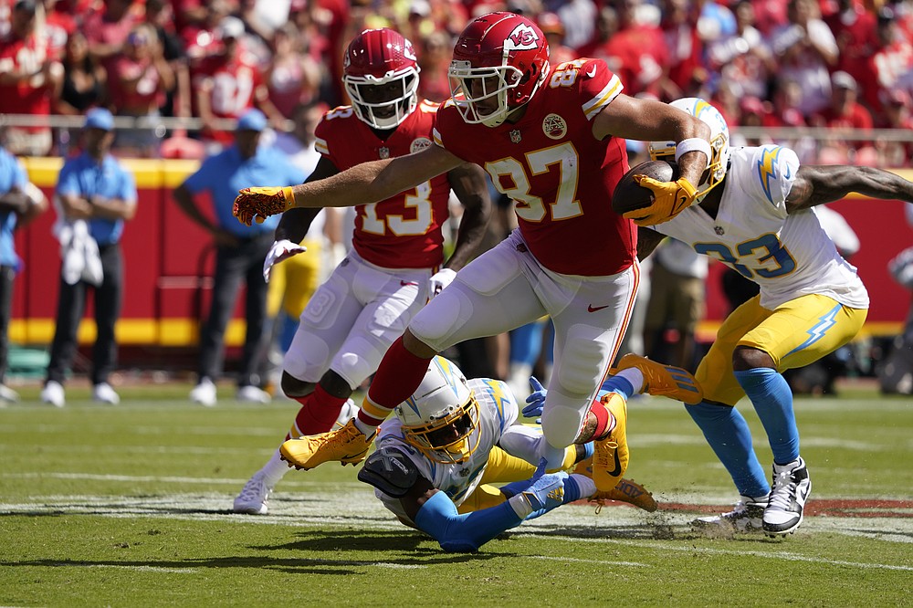 Chargers gamble, drive back Chiefs