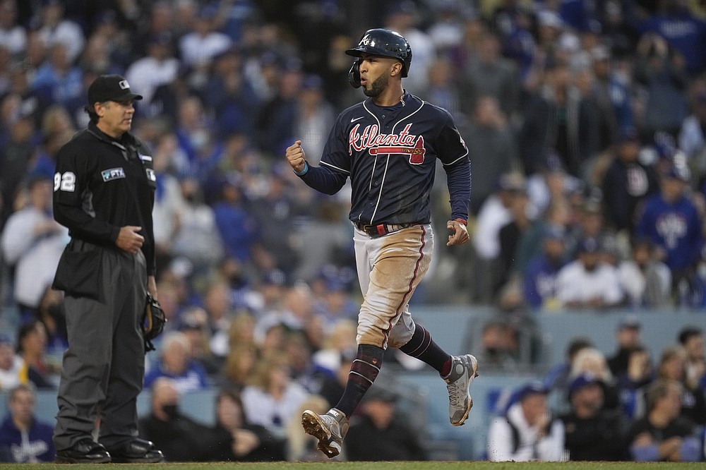 Eddie Rosario belts two homers to lead Braves past Dodgers