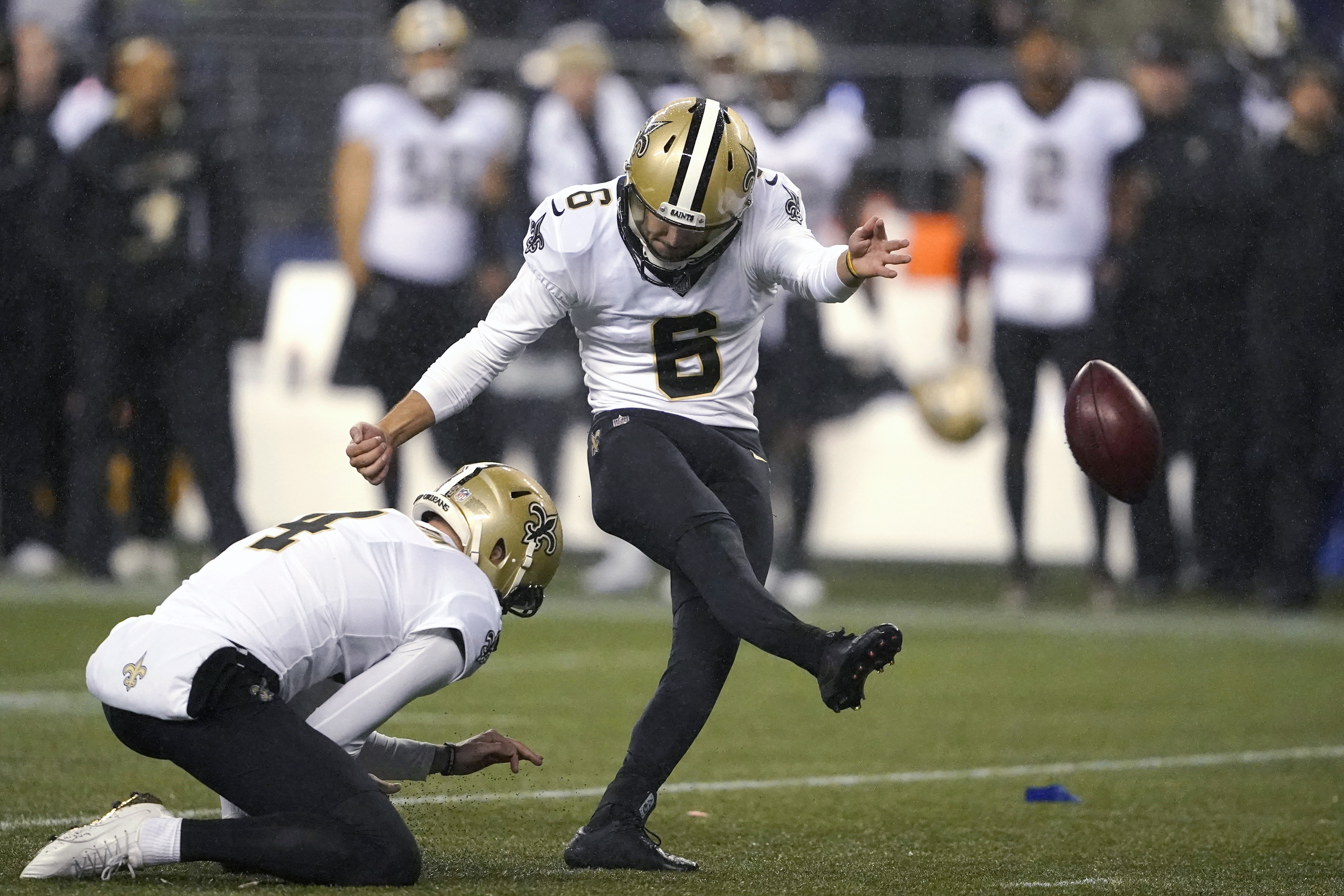 Demario Davis of the New Orleans Saints defends during a game