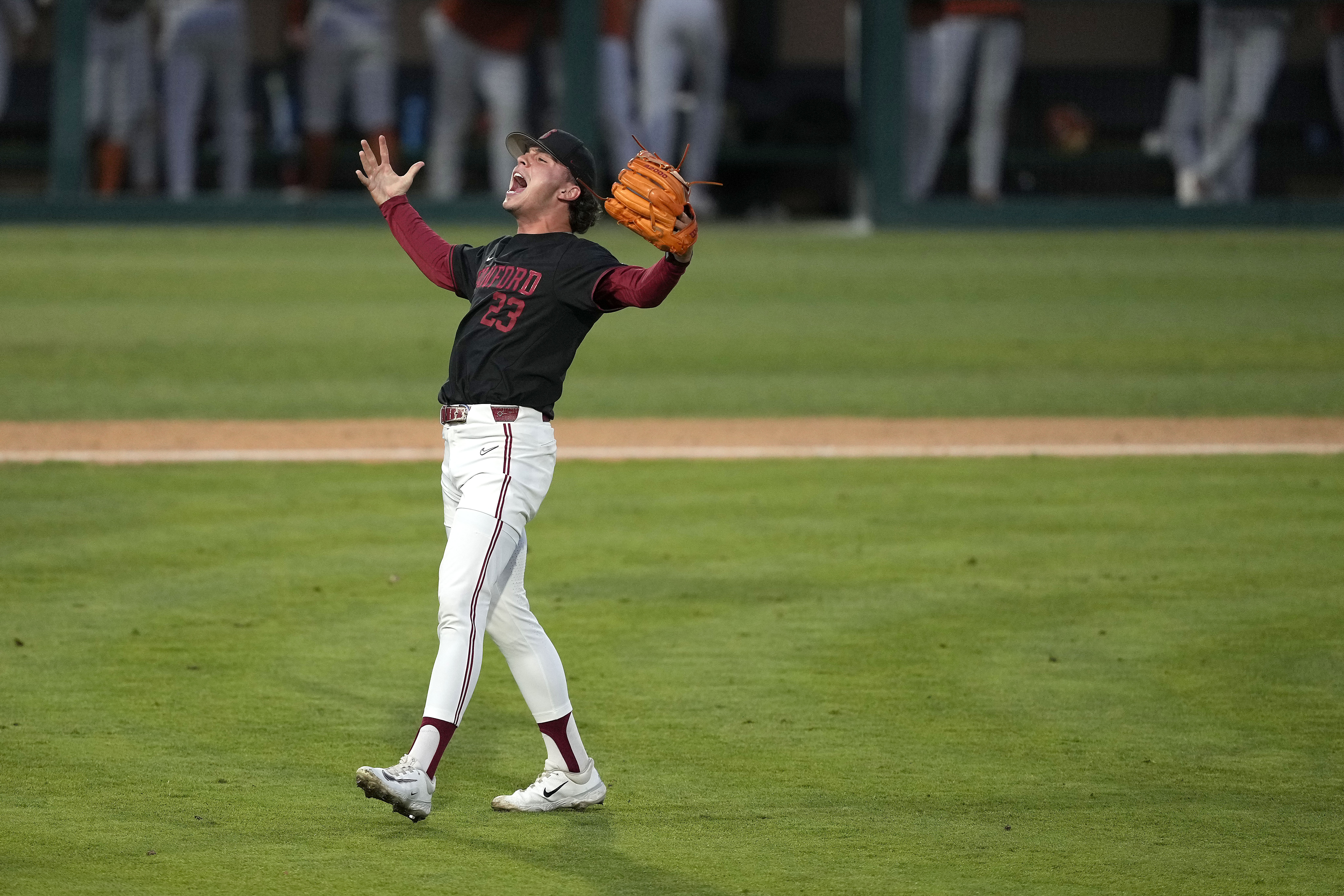 Stanford out-rallies Texas State in 9th to win regional