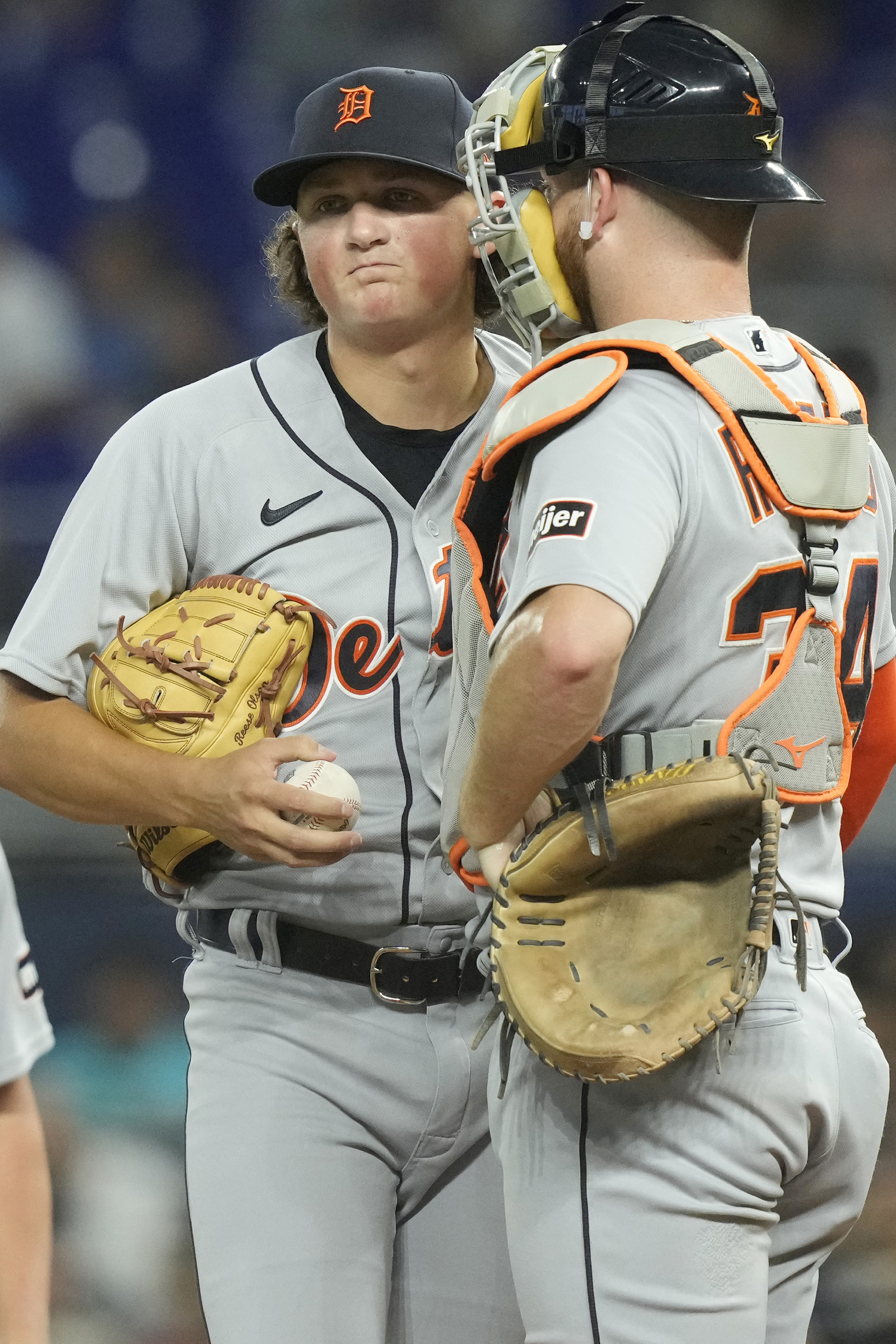 WholeHogSports - Cubs keep Smyly with 2-year deal