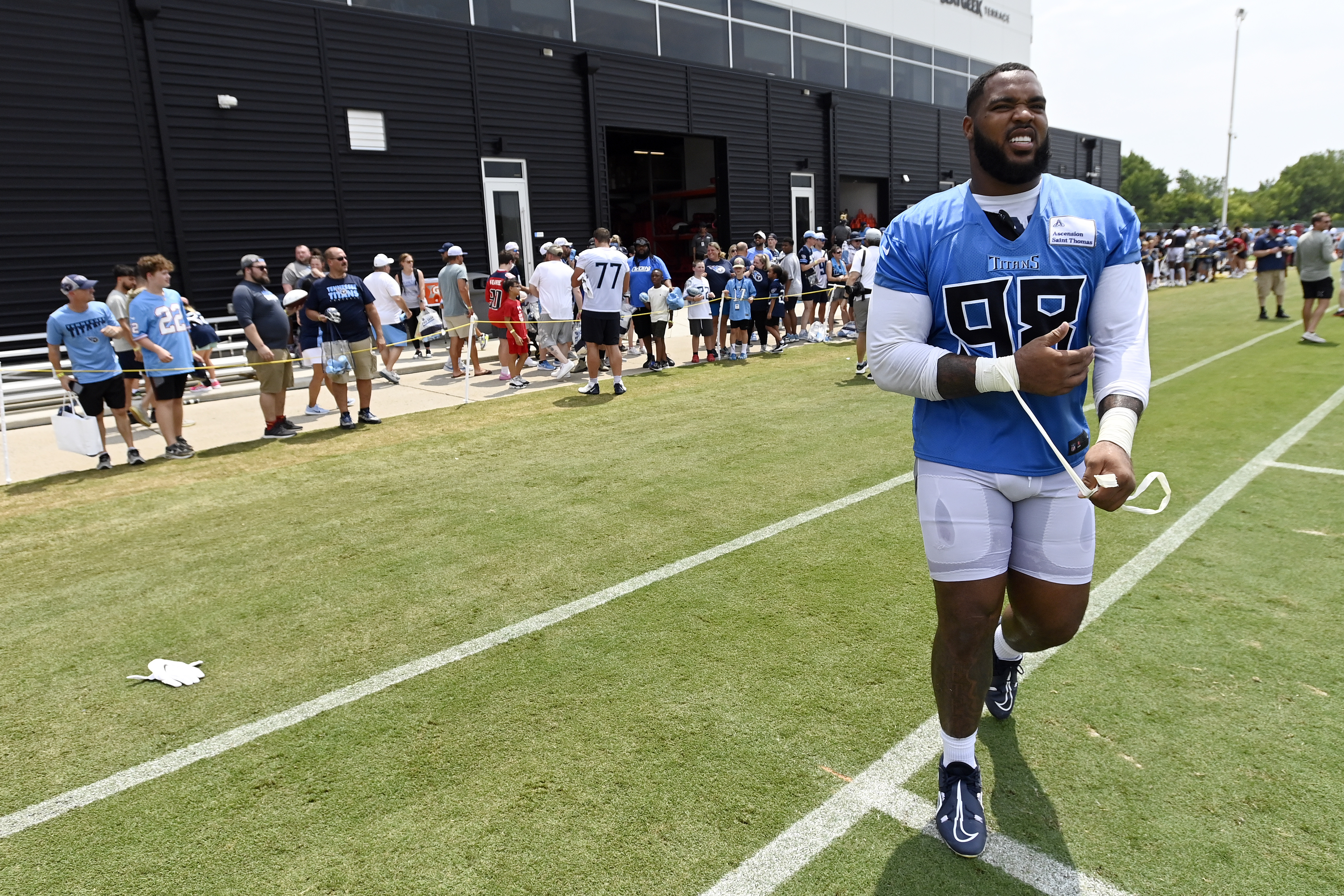 Titans place Pro Bowler Harold Landry on injured reserve