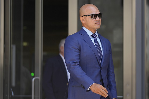 De Oliveira makes his first court appearance in Trump's documents case - Vimarsana News